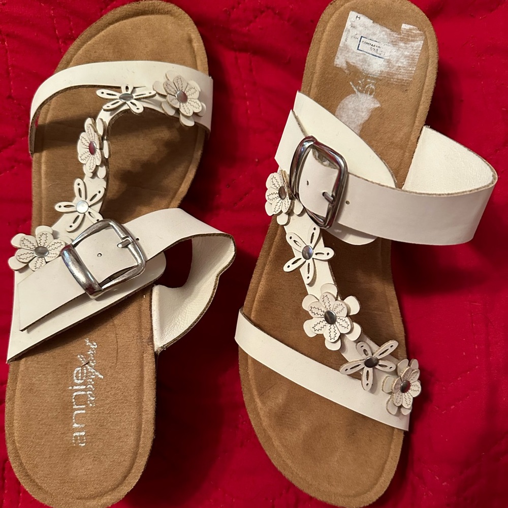 Women’s shoes